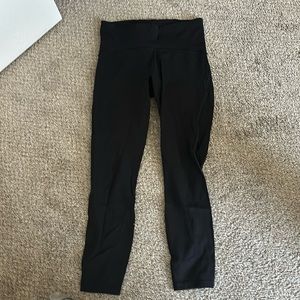 Lululemon ankle length leggings size 8